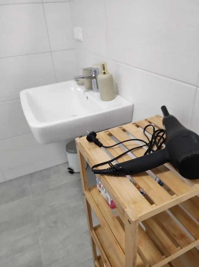 Roksox-Home Apartment Gegenueber Der Uno-City Und Kaiserwasser Vienna